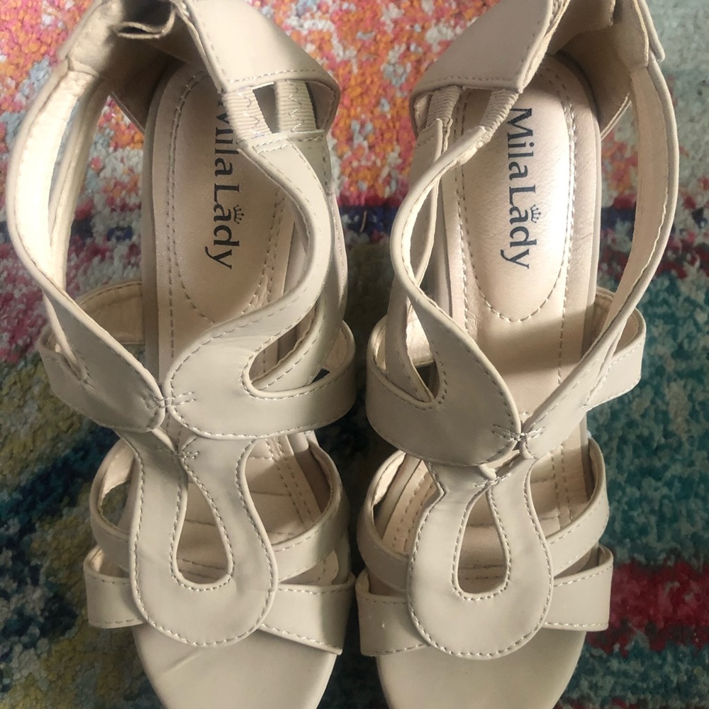 Nude wedges heels